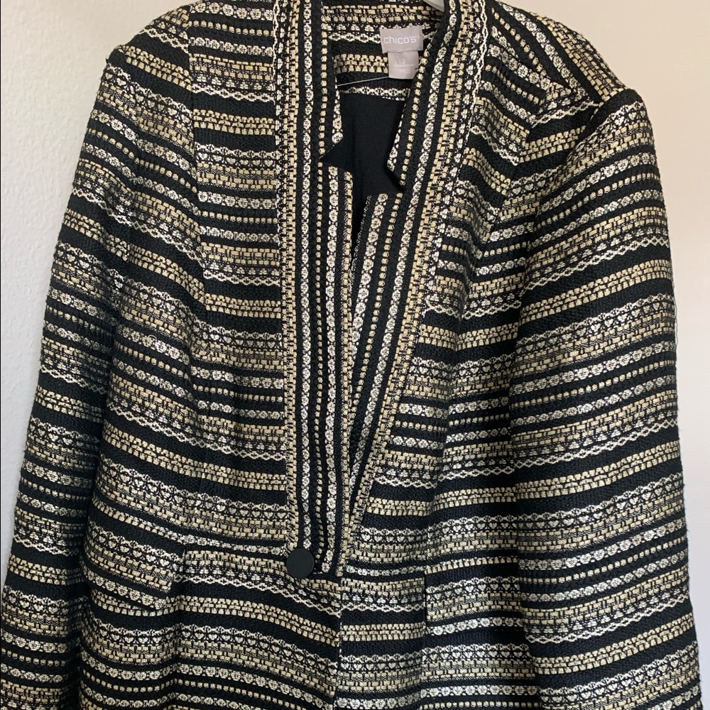 Size 2 Chico blazer US 12/14